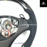 LEDER CARBONFIBER LENKRAD MIT RACE DISPLAY CARBON PASSEND FÜR BMW E90 E91 E92 E93