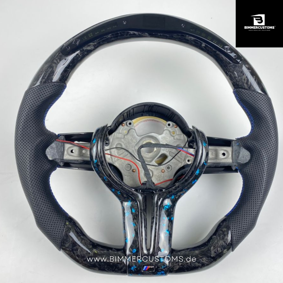LEDER FORGED CARBONFIBER LENKRAD MIT RACE DISPLAY ICE BLUE FLAKES PASSEND FÜR BMW M2 F87 M3 F80 M4 F82 F83 F20 F21 F22 F23 F30 F31 F32 F33 F36 Competition